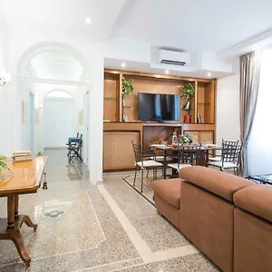 Peter's Dream Apartment