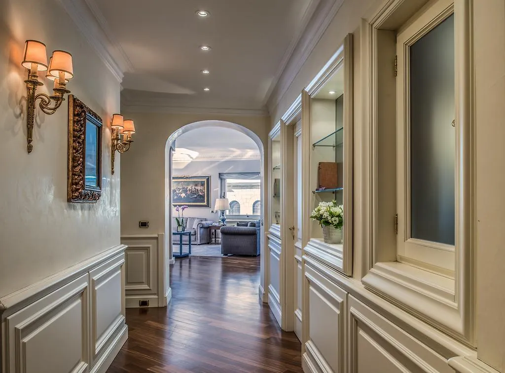 47Luxury Suites - Colosseo Rom