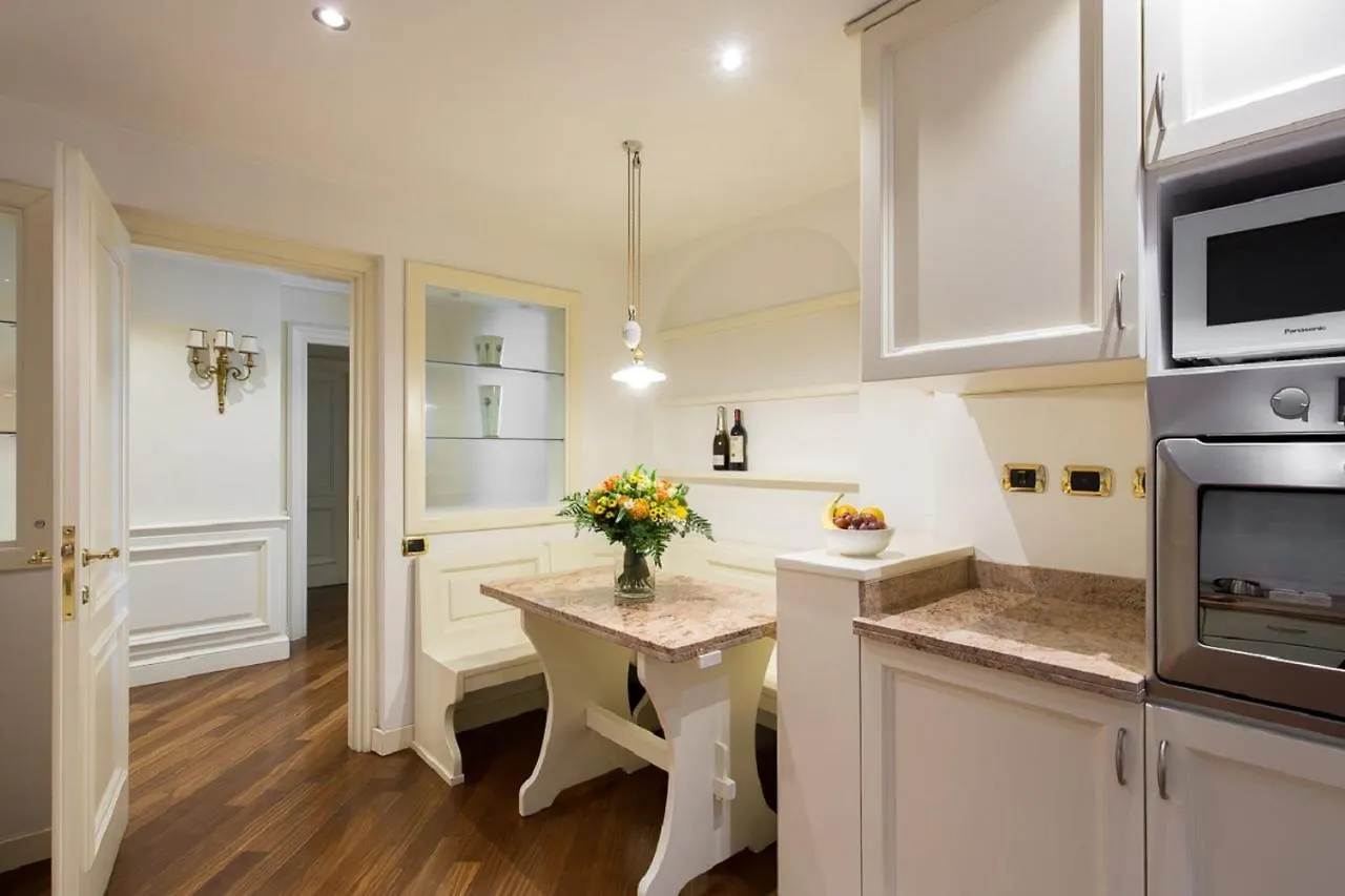 47Luxury Suites - Colosseo Rome Italy